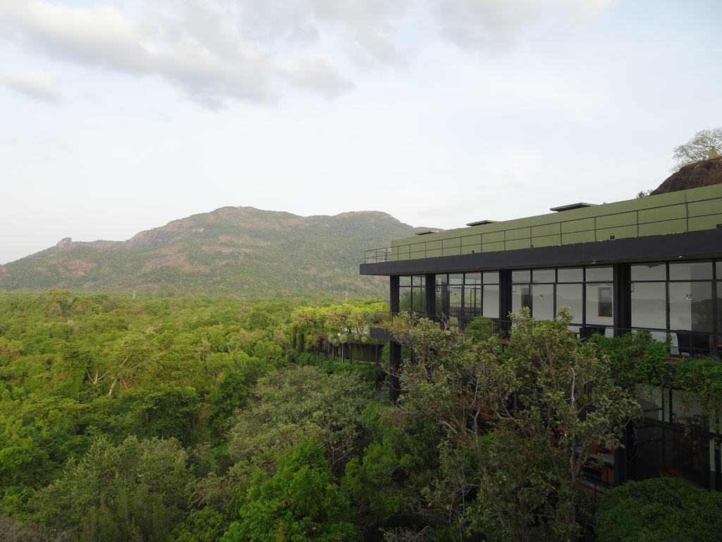 自然と一体化するホテル ジェフリーバワの最高傑作 ヘリタンスカンダラマ宿泊記 スリランカ旅行2日目 Take A Break