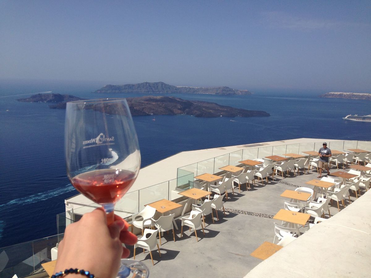 サントリーニ島の絶景ワイナリー サントワインsanto Winesでギリシャワインをテイスティング Take A Break